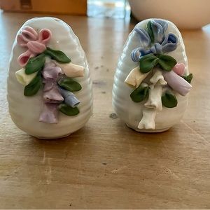 Vintage Artmark Fine Porcelain salt and pepper shakers with hand painted flowers